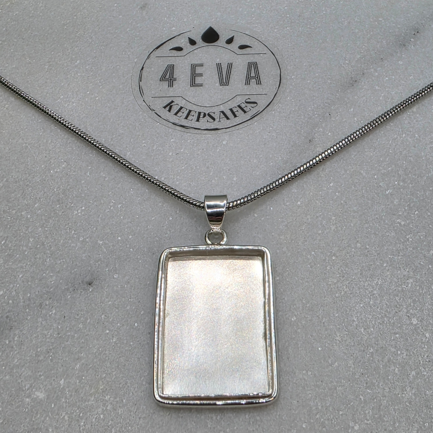 Nicehis - Rectangle Double Wire Pendant (20x30mm)