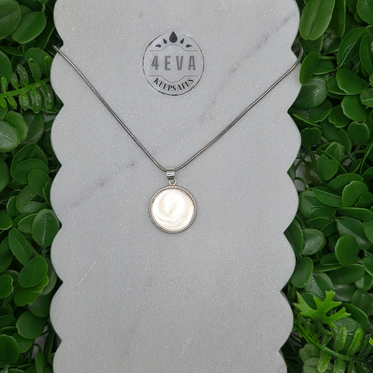 Karita - Round Rope Edge Pendant (30mm)