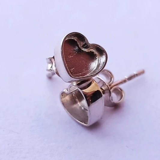 Jovi - 10mm Heart Shape Stone Studs