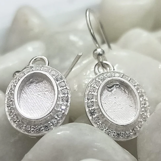 Carina - Oval Stone with Zircon