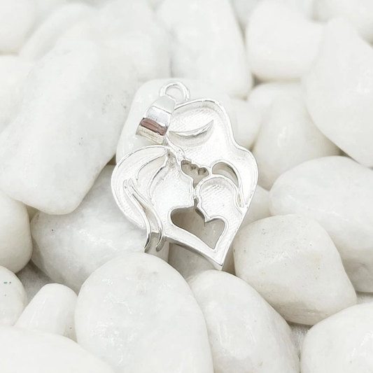 Liana - Sweet Family Pendant