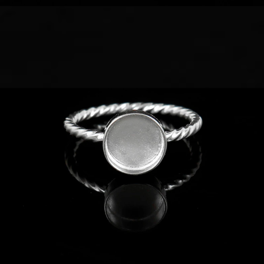 Carita - Circle Stone with Rope Band