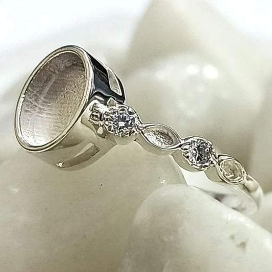 Nellie - Oval Stone with Zircon Band