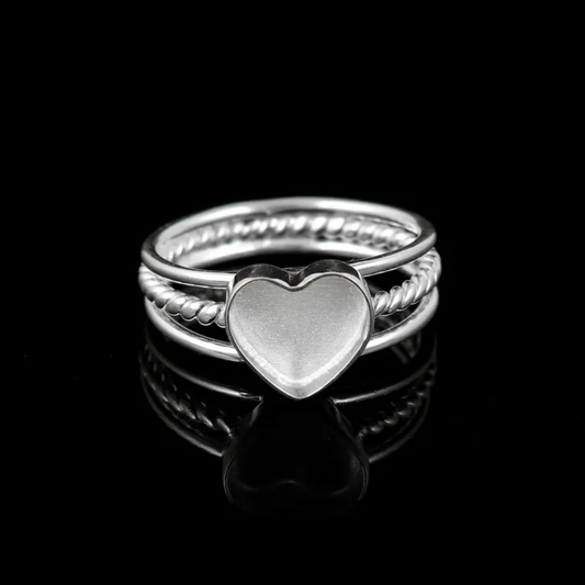 Ceri - Heart Shape Stone Tri-Band