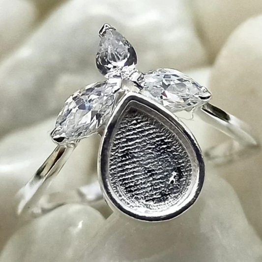 Mavis - Pear Shape with Zircon